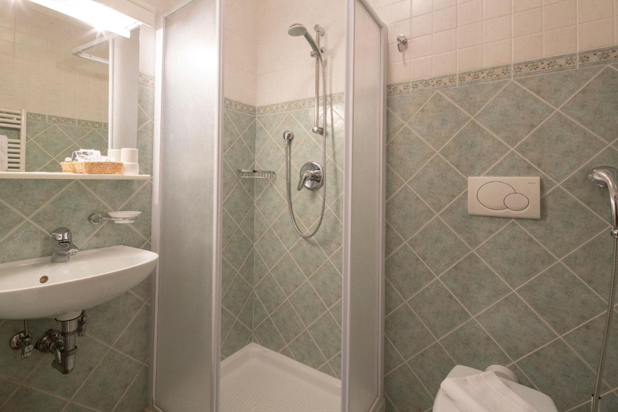 Garni Bellavista Hotel Арабба Стая снимка