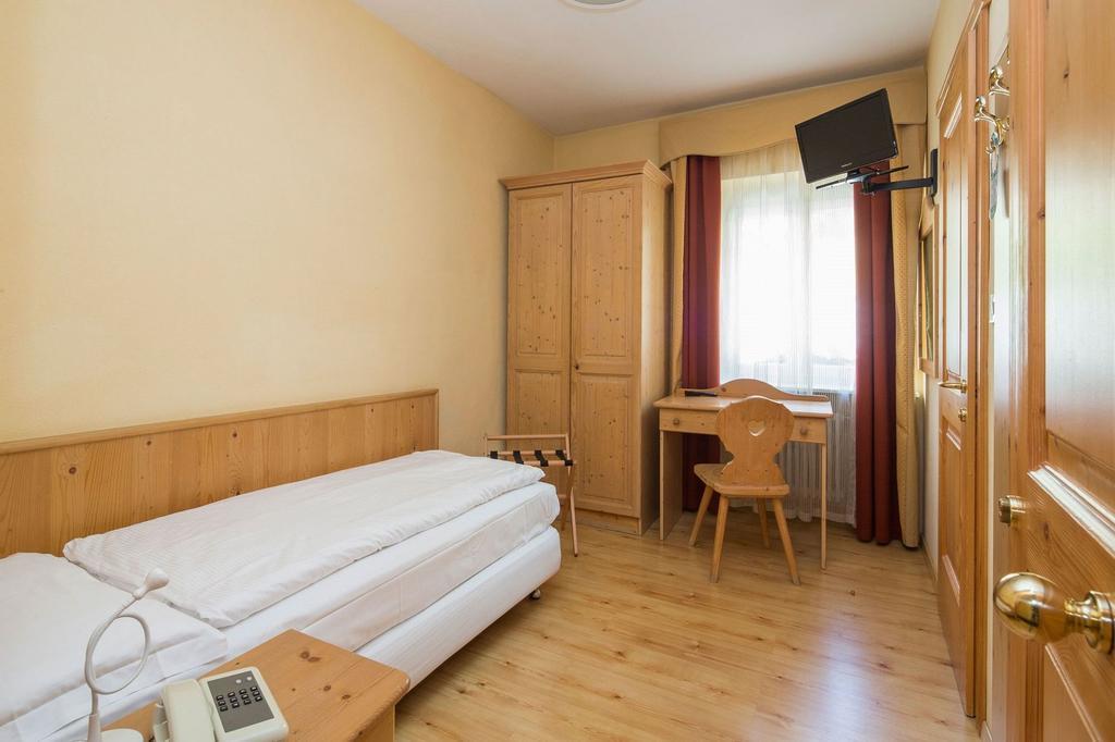 Garni Bellavista Hotel Арабба Стая снимка